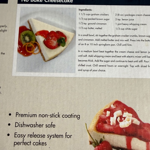 Oneida Silver Springform Pan Trio - Picture 2 of 7